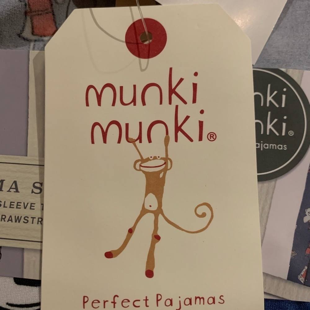 Munki Munki Exclusive 2021 Costco Print Comfy Pajamas NWT …. - Picture 7 of 10